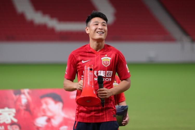 女人扒开尿口